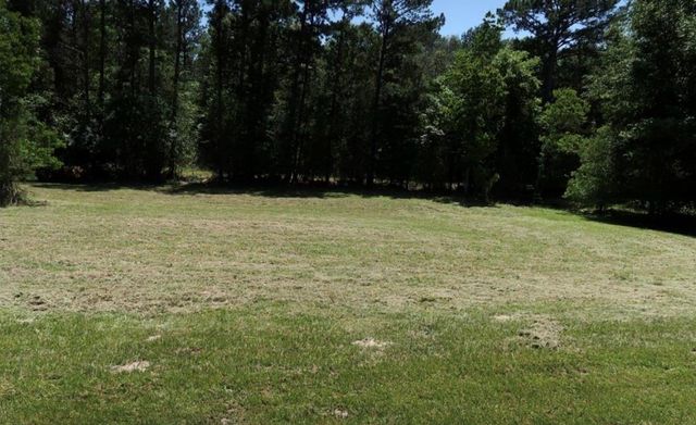 64 Westwood Drive E, Trinity, TX 75862