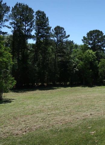 64 Westwood Drive E, Trinity, TX 75862