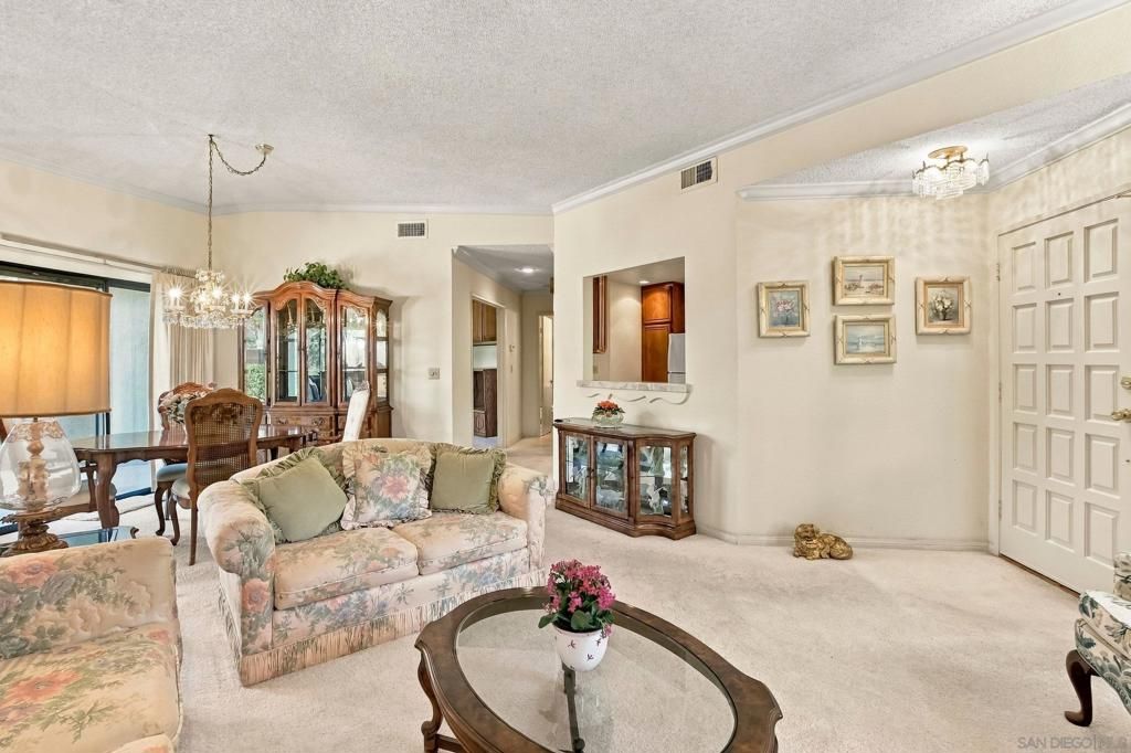 8360 Suntree Place, San Diego, CA 92119 — photo 4