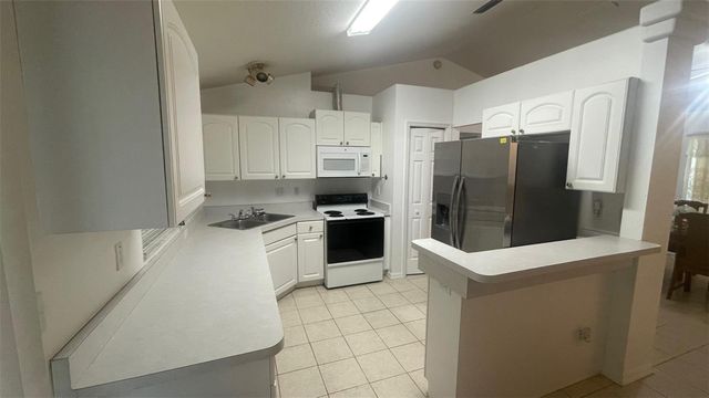 32 ALMOND DRIVE, Ocala, FL 34472