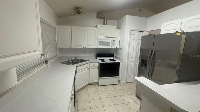 32 ALMOND DRIVE, Ocala, FL 34472