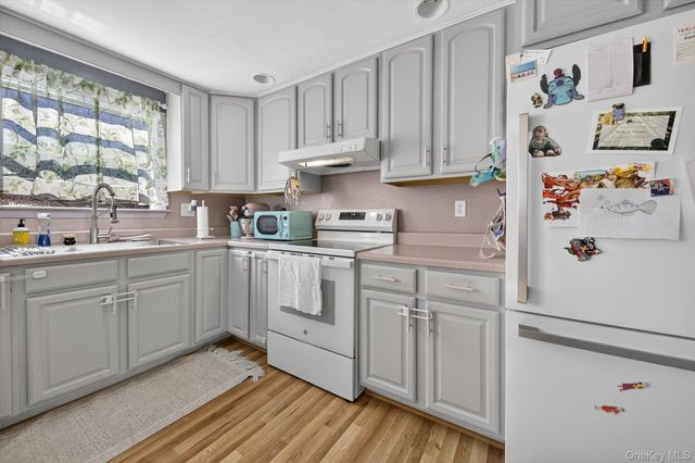 29 Van Burenville Road, Middletown, NY 10940