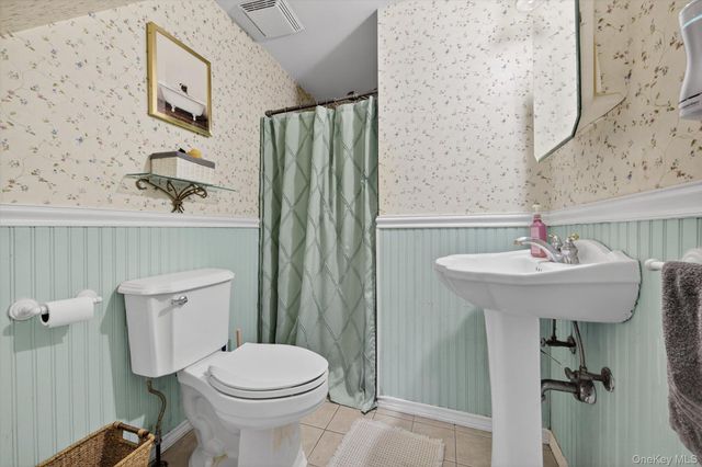 29 Van Burenville Road, Middletown, NY 10940