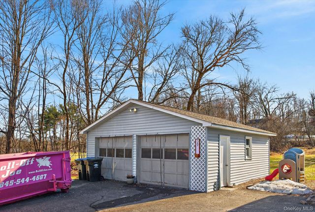 29 Van Burenville Road, Middletown, NY 10940