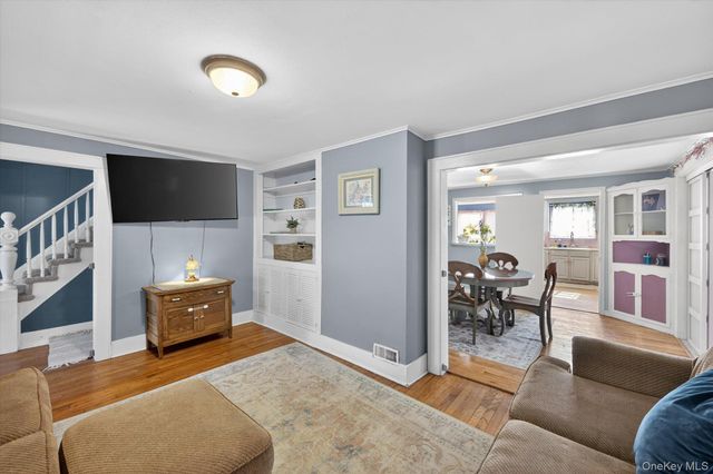 29 Van Burenville Road, Middletown, NY 10940