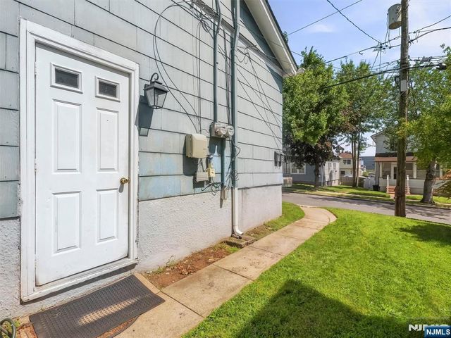 510 9th Street, Carlstadt, NJ 07072