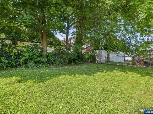 510 9th Street, Carlstadt, NJ 07072