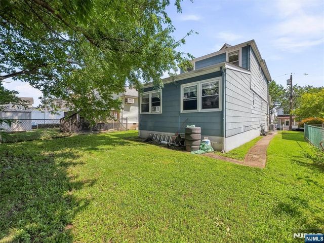 510 9th Street, Carlstadt, NJ 07072