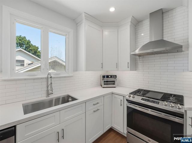 510 9th Street, Carlstadt, NJ 07072