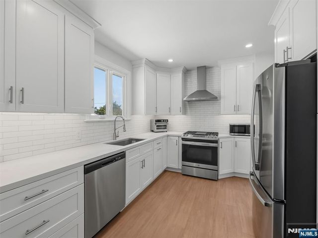 510 9th Street, Carlstadt, NJ 07072