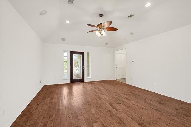 2767 Broadway Street, Dickinson, TX 77539