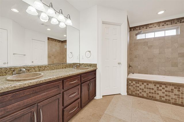 2767 Broadway Street, Dickinson, TX 77539