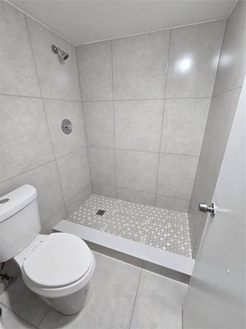 1681 NW 70th Avenue 403, Plantation, FL 33313