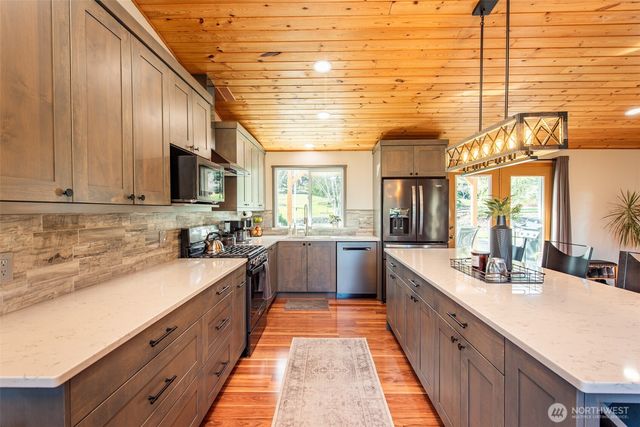 1733 E Woodhaven, Port Angeles, WA 98362