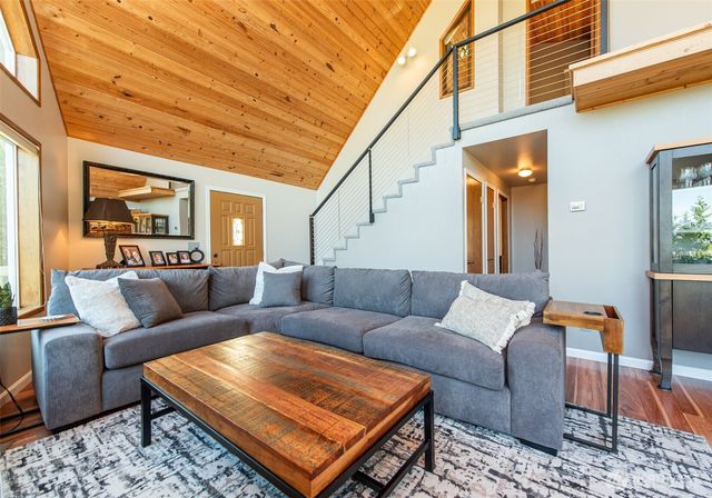 1733 E Woodhaven, Port Angeles, WA 98362