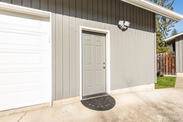 1733 E Woodhaven, Port Angeles, WA 98362