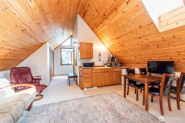 1733 E Woodhaven, Port Angeles, WA 98362