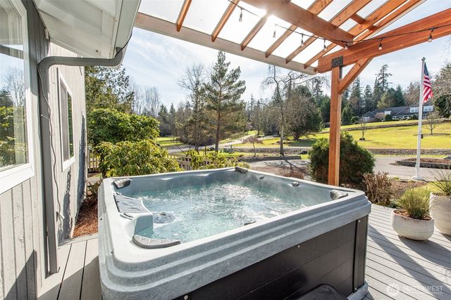 1733 E Woodhaven, Port Angeles, WA 98362