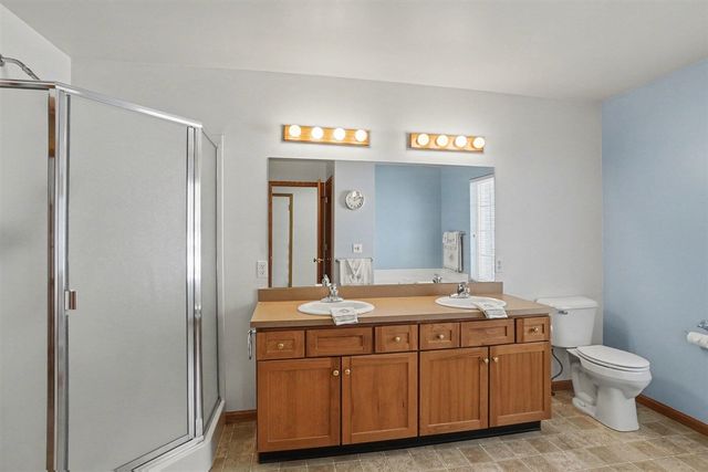 38 W Scotts Drive, Holland, MI 49424