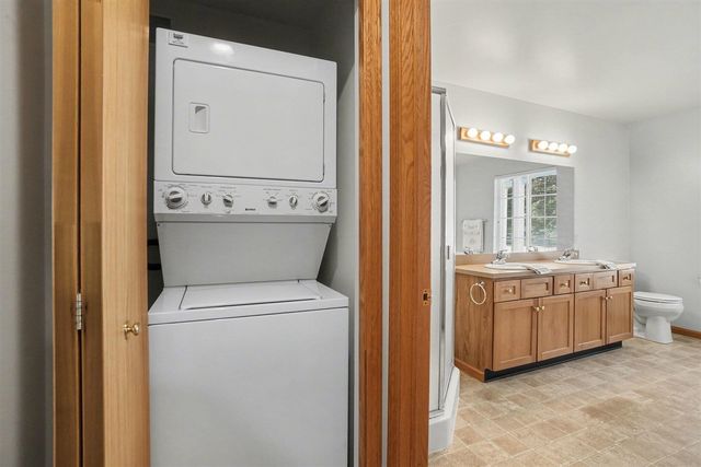 38 W Scotts Drive, Holland, MI 49424