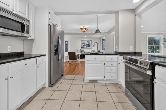 306 Merriam Street, Weston, MA 02493