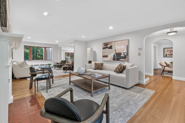 306 Merriam Street, Weston, MA 02493