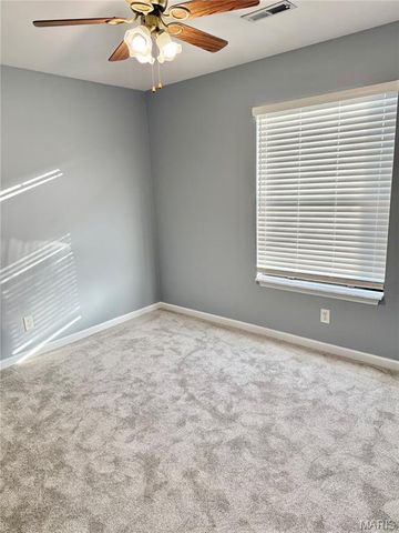 1631 Summergate Parkway I, St Peters, MO 63303