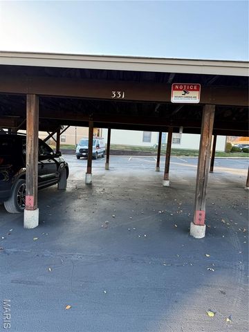 1631 Summergate Parkway I, St Peters, MO 63303