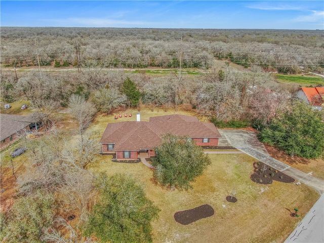 1002 Howe Drive, College Station, TX 77845