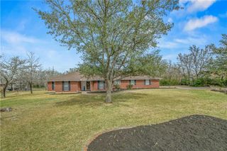 1002 Howe Drive, College Station, TX 77845