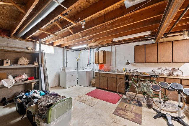 9338 Sauk Trail ROAD, Oostburg, WI 53070