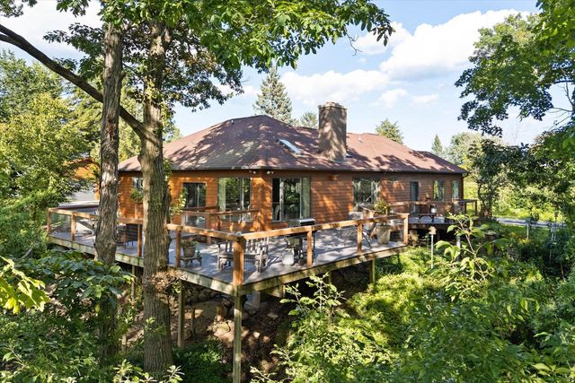 9338 Sauk Trail ROAD, Oostburg, WI 53070