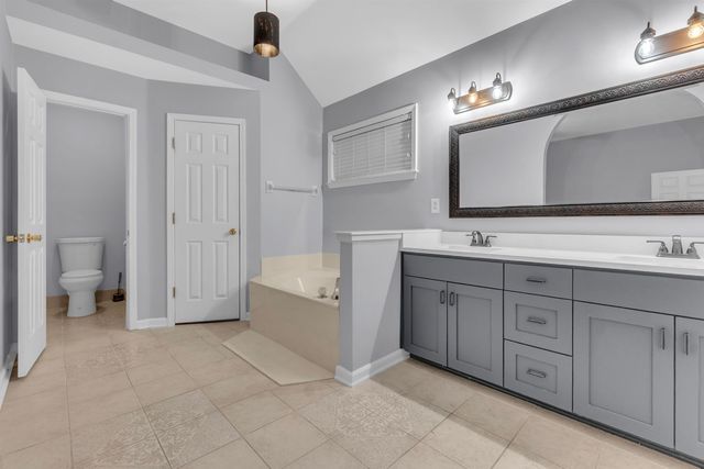 4936 RIVERCREST LN, Bartlett, TN 38135