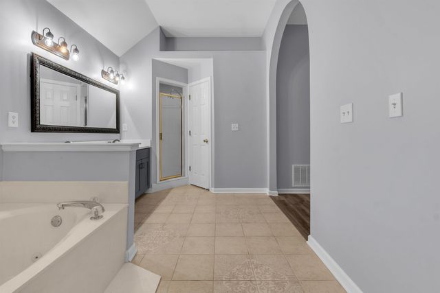 4936 RIVERCREST LN, Bartlett, TN 38135