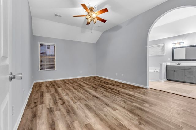 4936 RIVERCREST LN, Bartlett, TN 38135