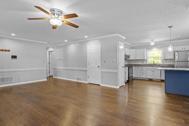3483 Lansdowne Drive, Lexington, KY 40517