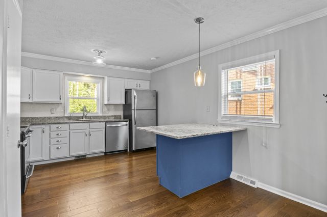 3483 Lansdowne Drive, Lexington, KY 40517