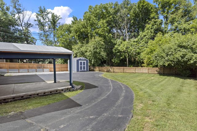 3483 Lansdowne Drive, Lexington, KY 40517