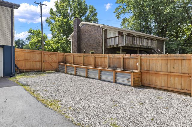 3483 Lansdowne Drive, Lexington, KY 40517
