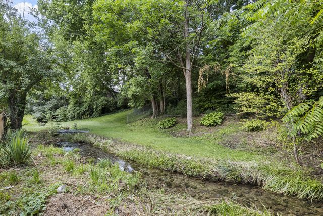 3483 Lansdowne Drive, Lexington, KY 40517