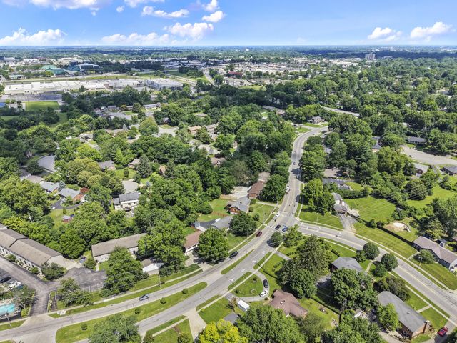 3483 Lansdowne Drive, Lexington, KY 40517