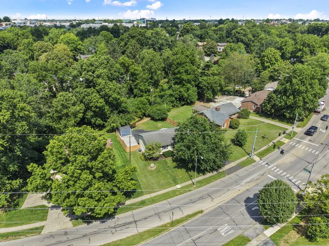 3483 Lansdowne Drive, Lexington, KY 40517