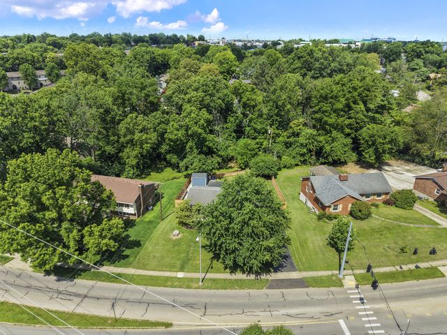 3483 Lansdowne Drive, Lexington, KY 40517