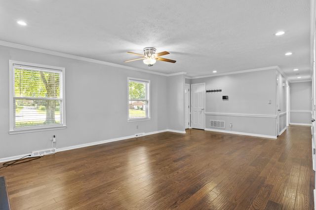 3483 Lansdowne Drive, Lexington, KY 40517