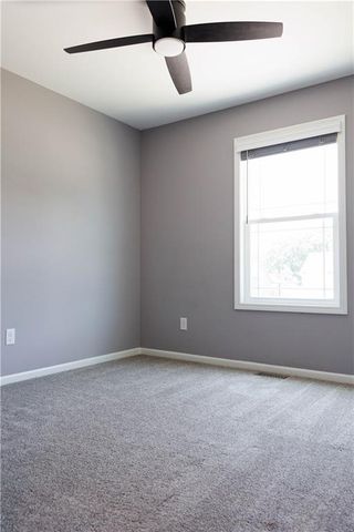 8815 W Longview Parkway, Kansas City, MO 64138