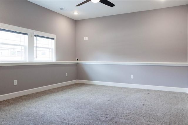 8815 W Longview Parkway, Kansas City, MO 64138