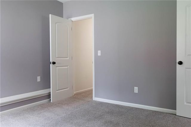 8815 W Longview Parkway, Kansas City, MO 64138