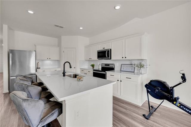 278 Bentwater Way, Hoschton, GA 30548