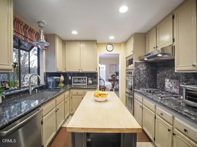 102 San Nicolas Circle, Port Hueneme, CA 93041
