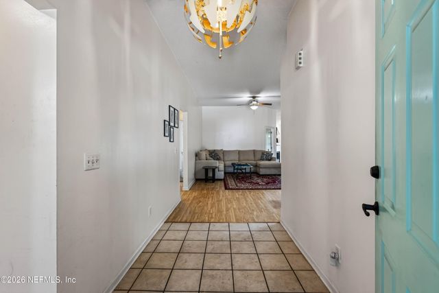 1641 SPRING OAKS Lane, Jacksonville, FL 32221